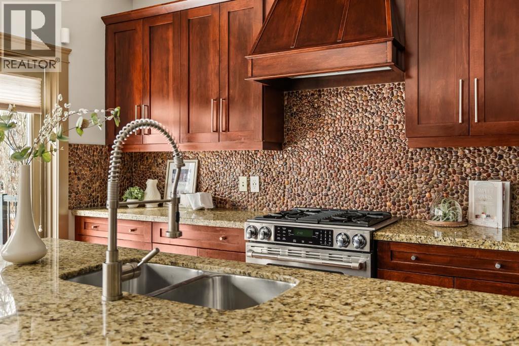 7 Westpoint Place Sw, Calgary, Alberta  T3H 5W5 - Photo 8 - A2296836