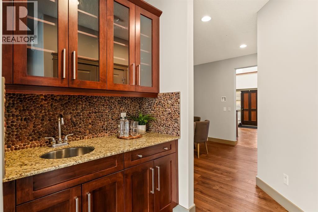 7 Westpoint Place Sw, Calgary, Alberta  T3H 5W5 - Photo 11 - A2296836