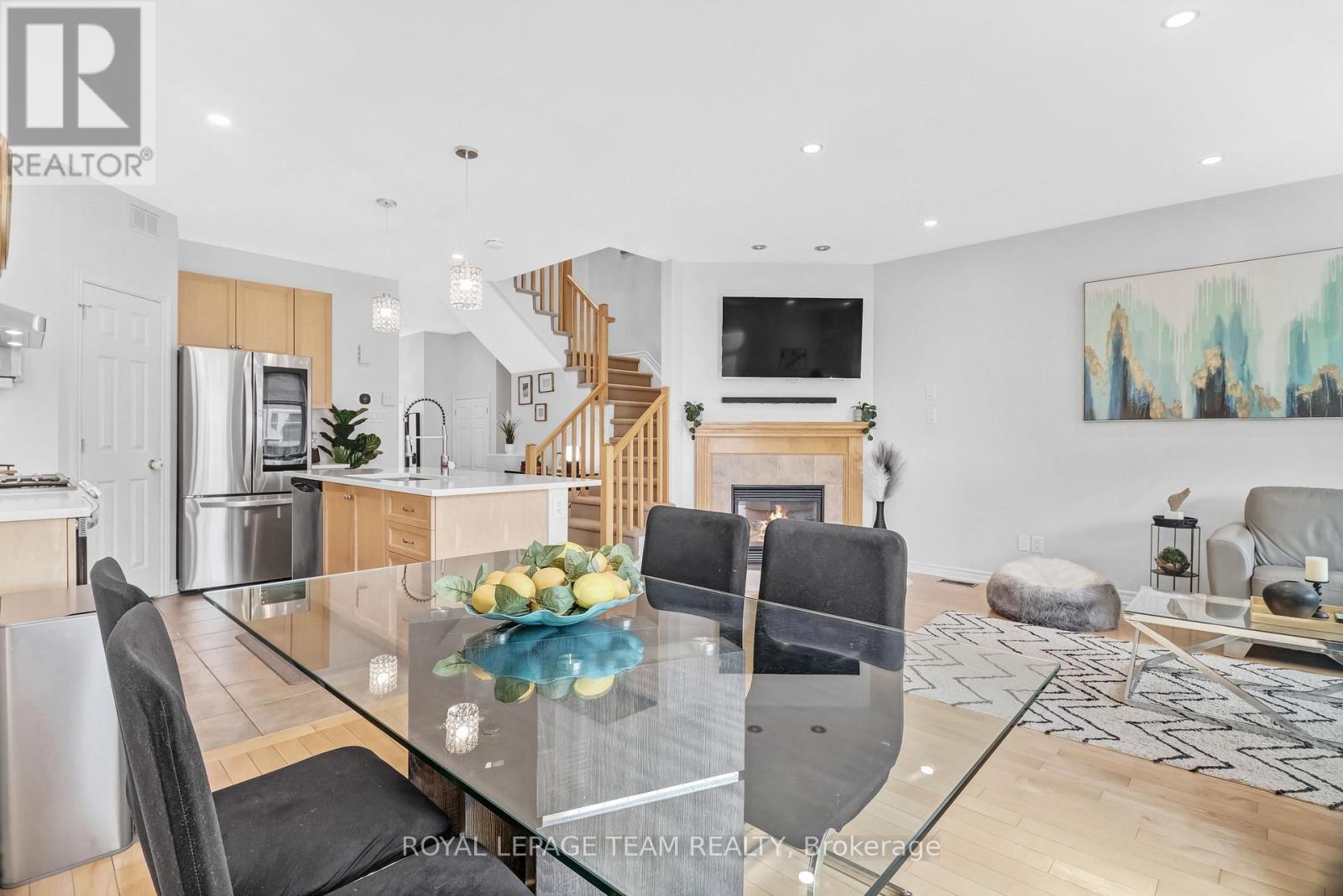 4271 Kelly Farm Drive, Ottawa, Ontario  K1T 0A6 - Photo 11 - X12933482