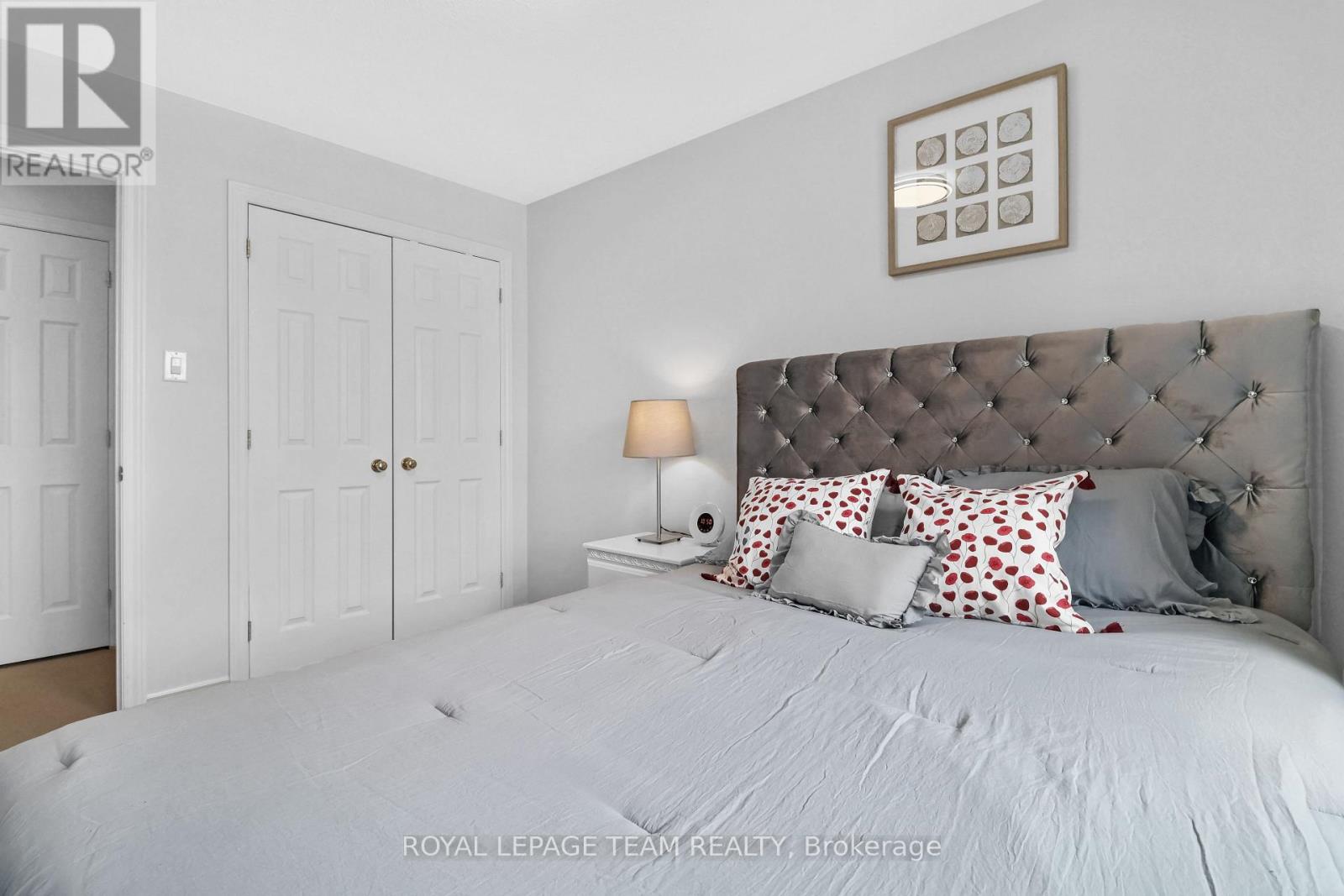 4271 Kelly Farm Drive, Ottawa, Ontario  K1T 0A6 - Photo 22 - X12933482