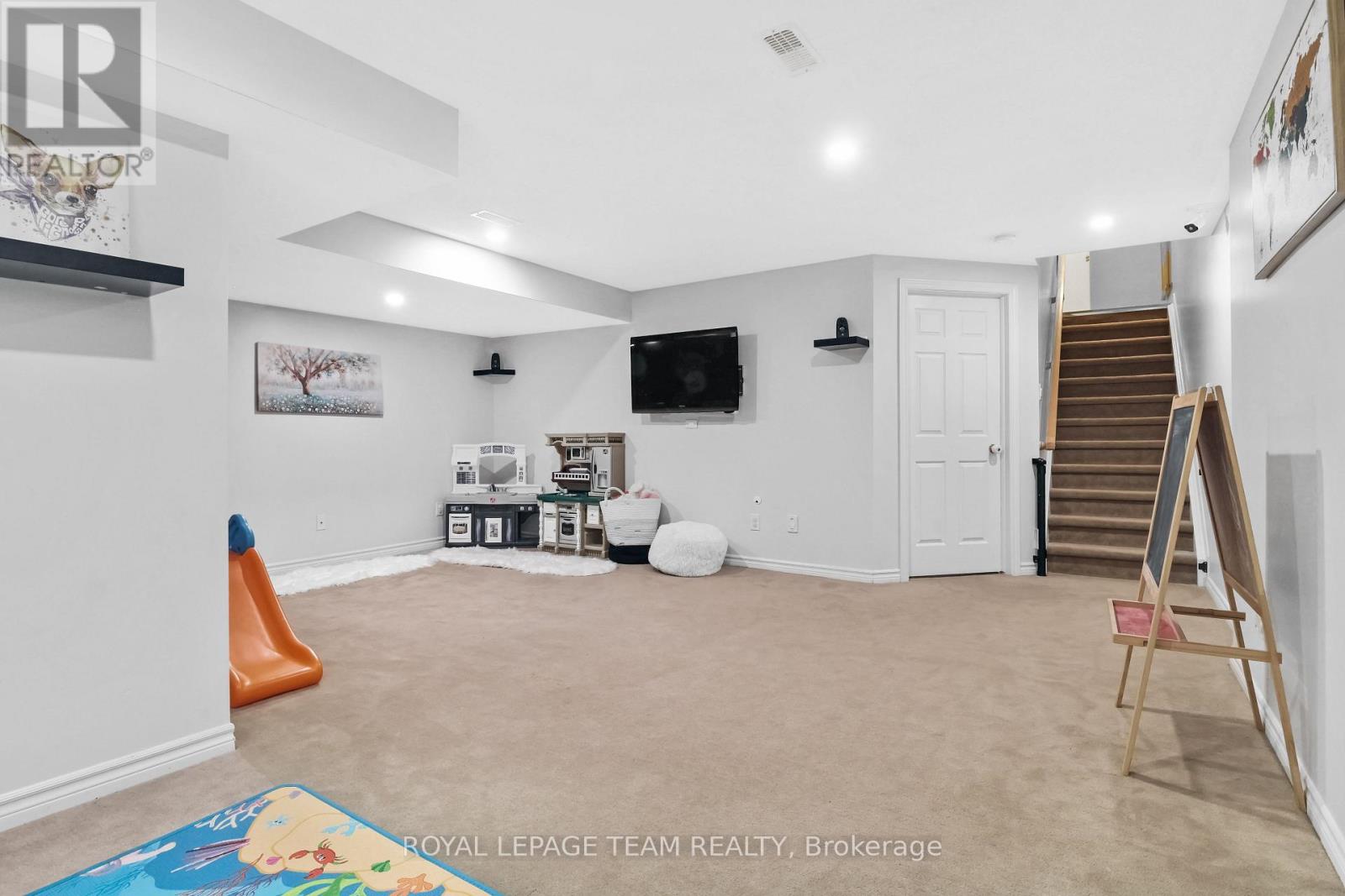 4271 Kelly Farm Drive, Ottawa, Ontario  K1T 0A6 - Photo 25 - X12933482