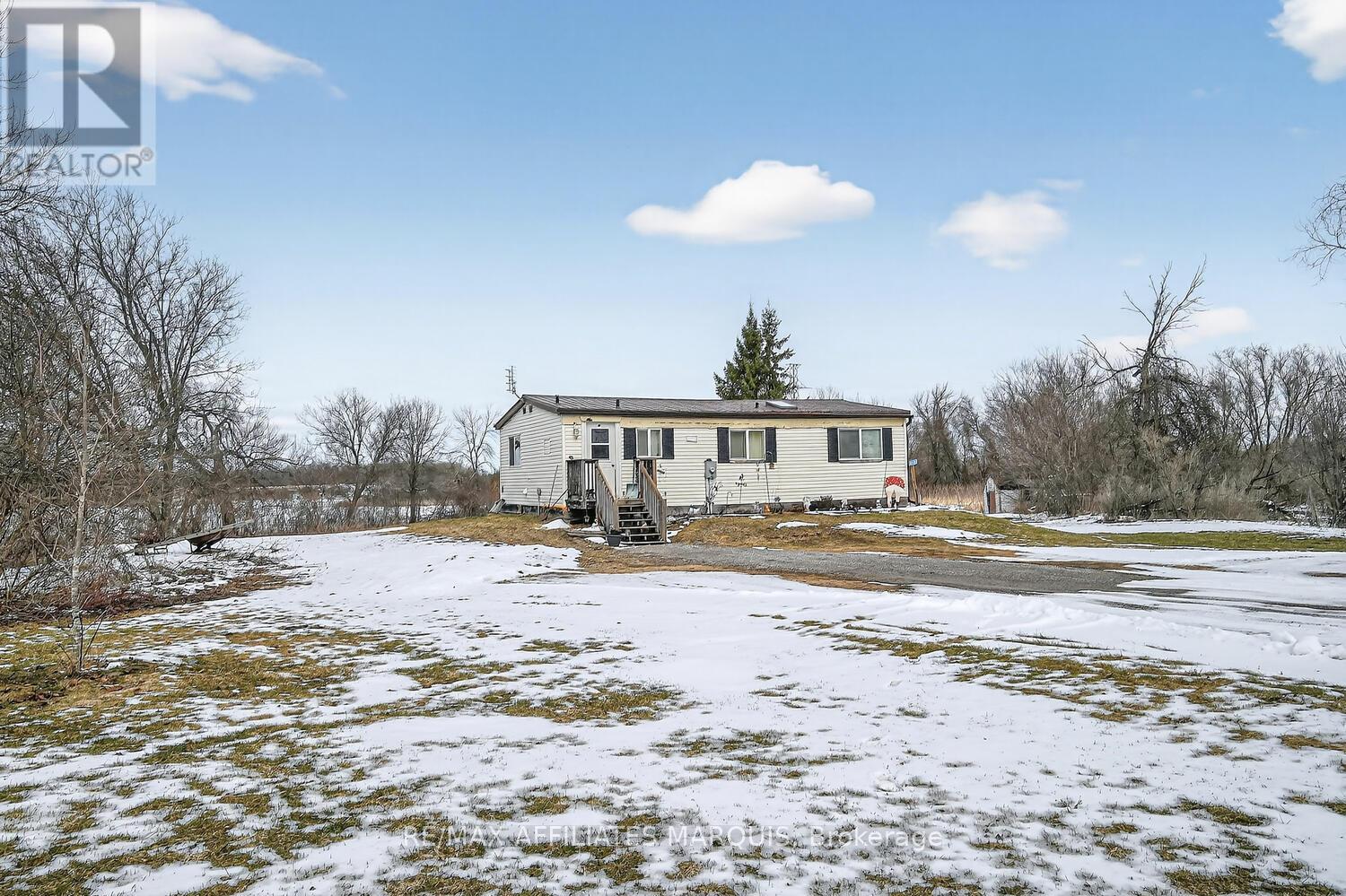 1112 County Road 16 Road, Merrickville-Wolford, Ontario  K0G 1G0 - Photo 11 - X12933492