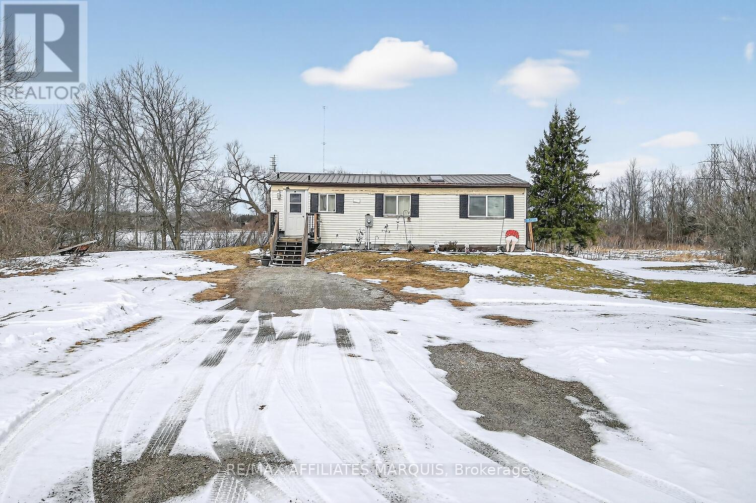1112 County Road 16 Road, Merrickville-Wolford, Ontario  K0G 1G0 - Photo 9 - X12933492