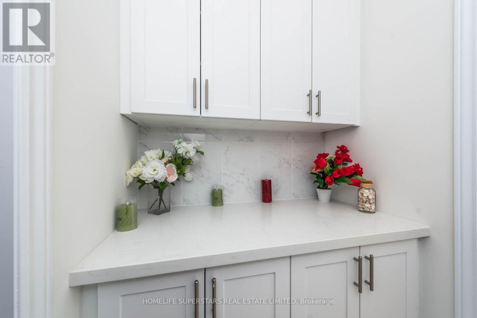 1121 Cole Street, Innisfil, Ontario  L9R 0R3 - Photo 11 - N12933490