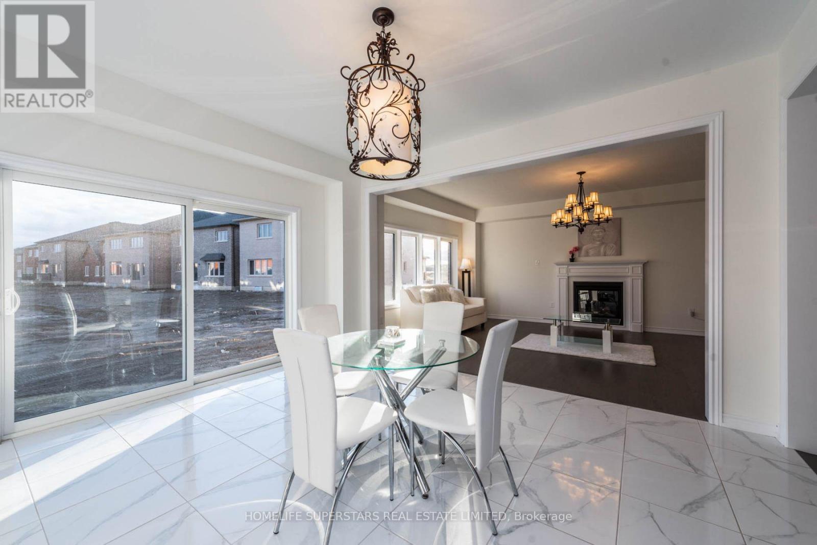 1121 Cole Street, Innisfil, Ontario  L9R 0R3 - Photo 12 - N12933490