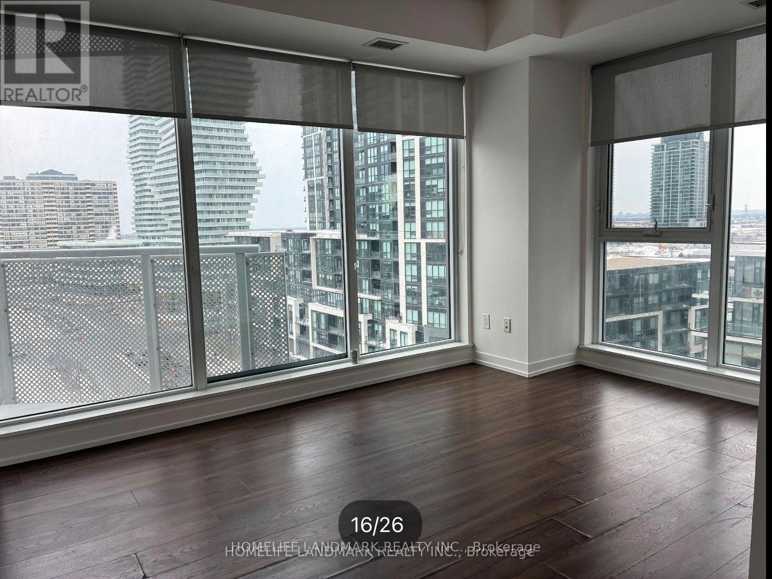 1010 - 4065 Confederation Parkway, Mississauga, Ontario  L5B 0L4 - Photo 12 - W12933474