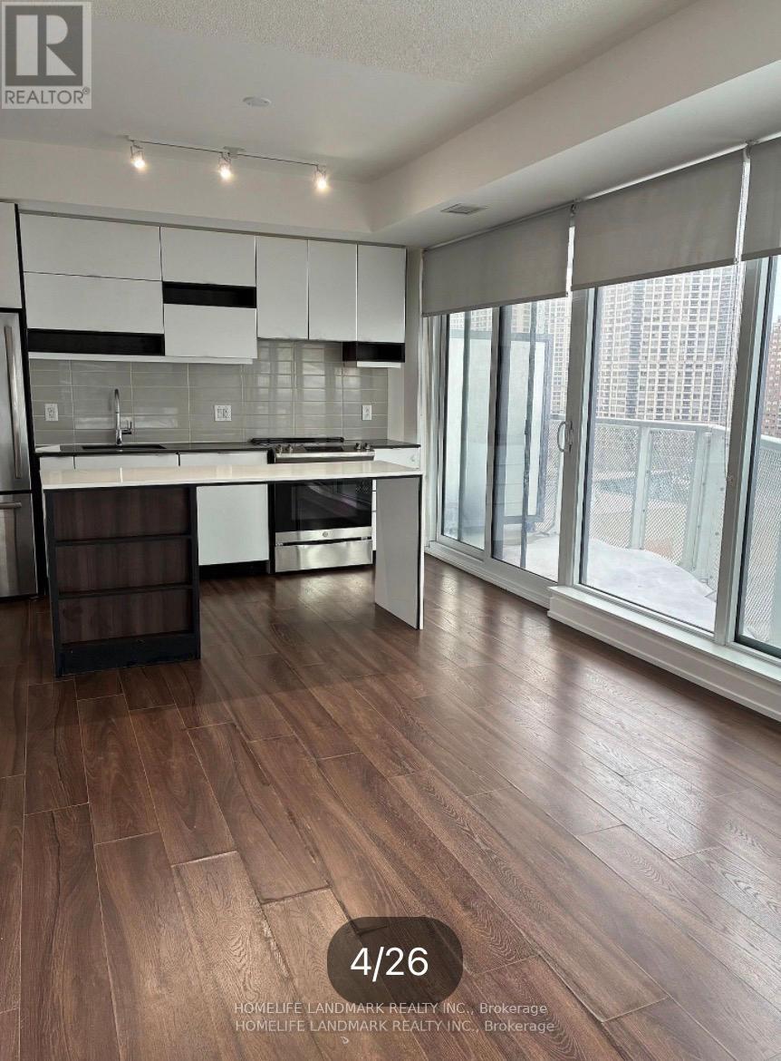 1010 - 4065 Confederation Parkway, Mississauga, Ontario  L5B 0L4 - Photo 4 - W12933474