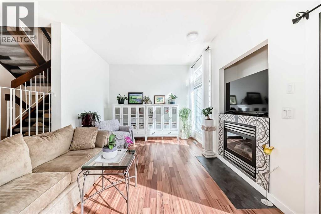 200 Edgemont Estates Drive Nw, Calgary, Alberta  t3a 2m3 - Photo 4 - A2297117