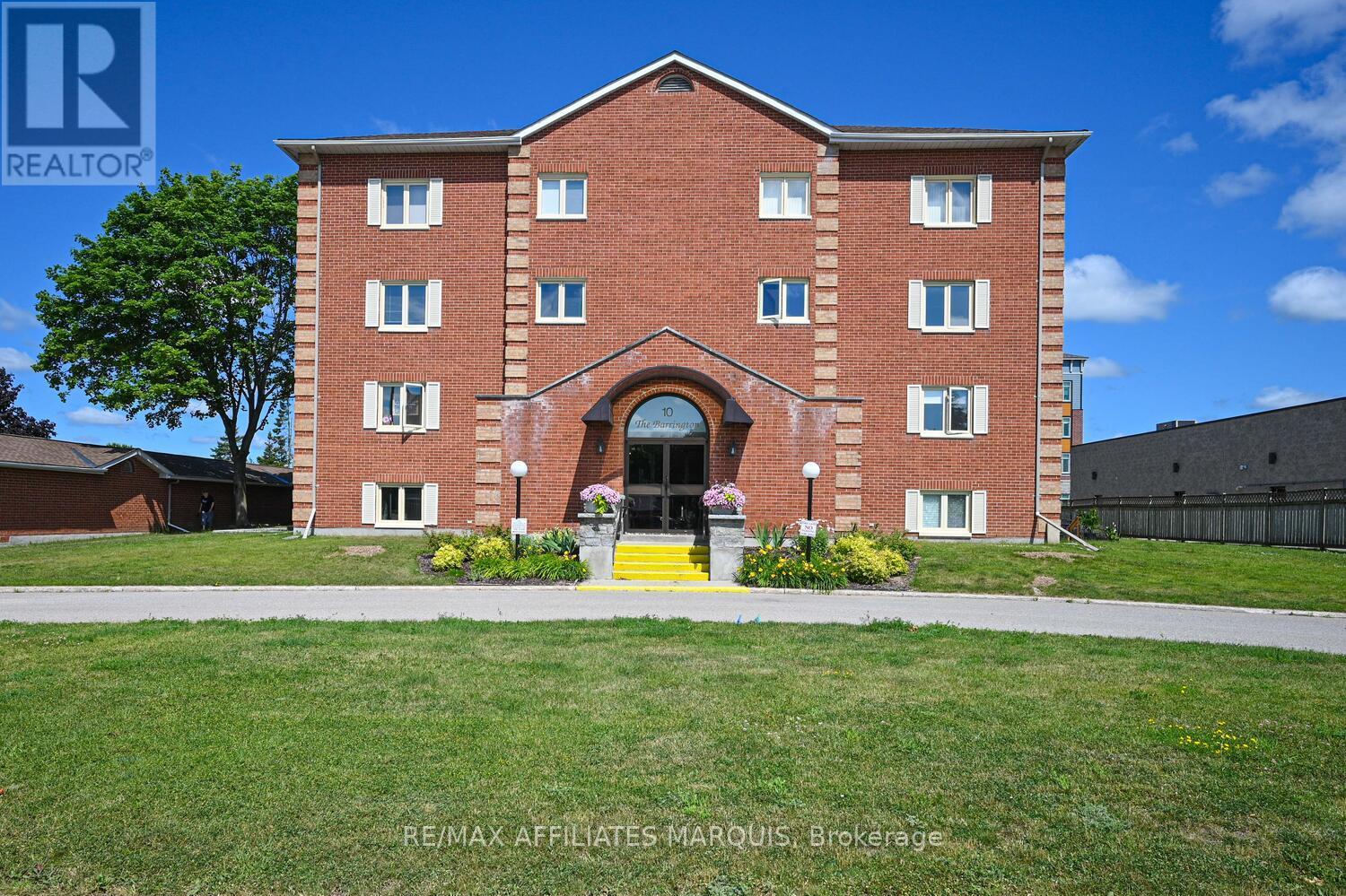 208 - 10 Armstrong Drive, Smiths Falls, Ontario  K7A 5H8 - Photo 3 - X12933494