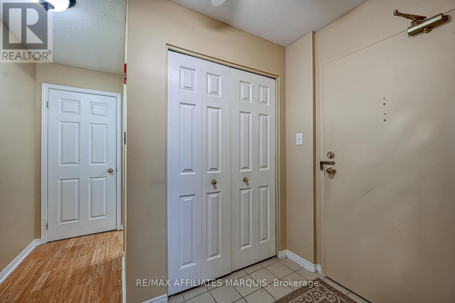 208 - 10 Armstrong Drive, Smiths Falls, Ontario  K7A 5H8 - Photo 9 - X12933494