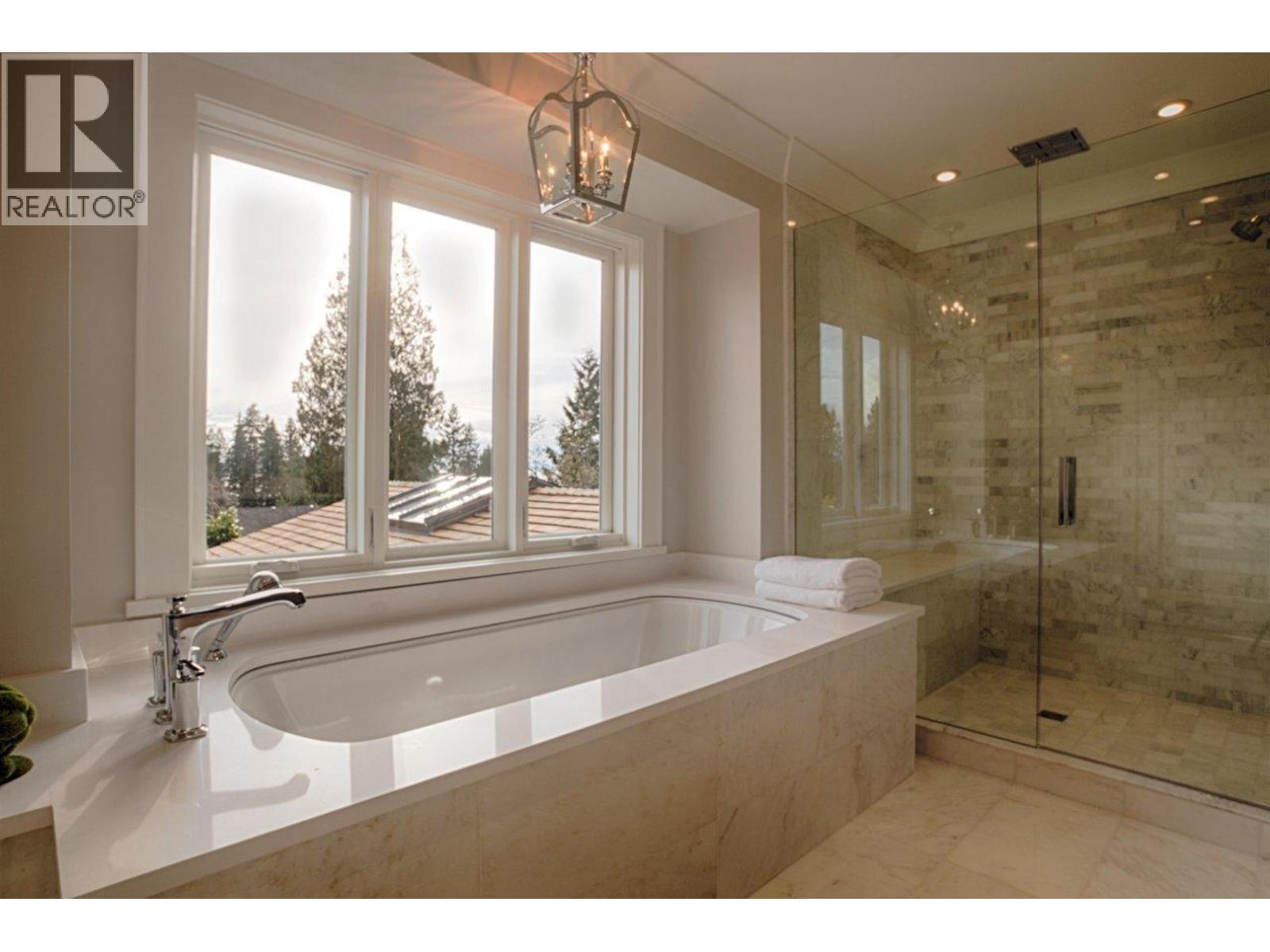 2920 Mathers Avenue, West Vancouver, British Columbia  V7V 2K1 - Photo 22 - R3096750