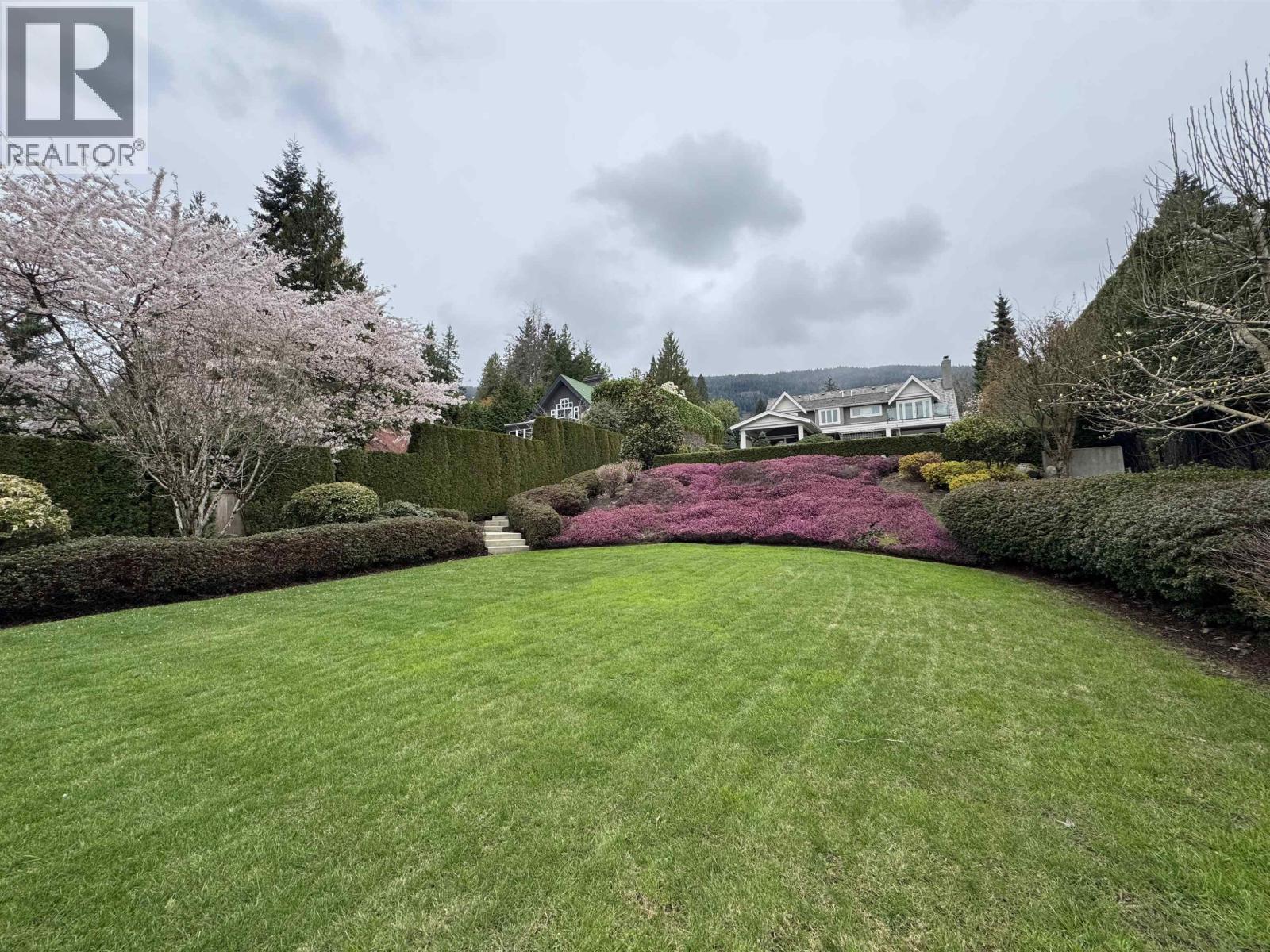 2920 Mathers Avenue, West Vancouver, British Columbia  V7V 2K1 - Photo 2 - R3096750