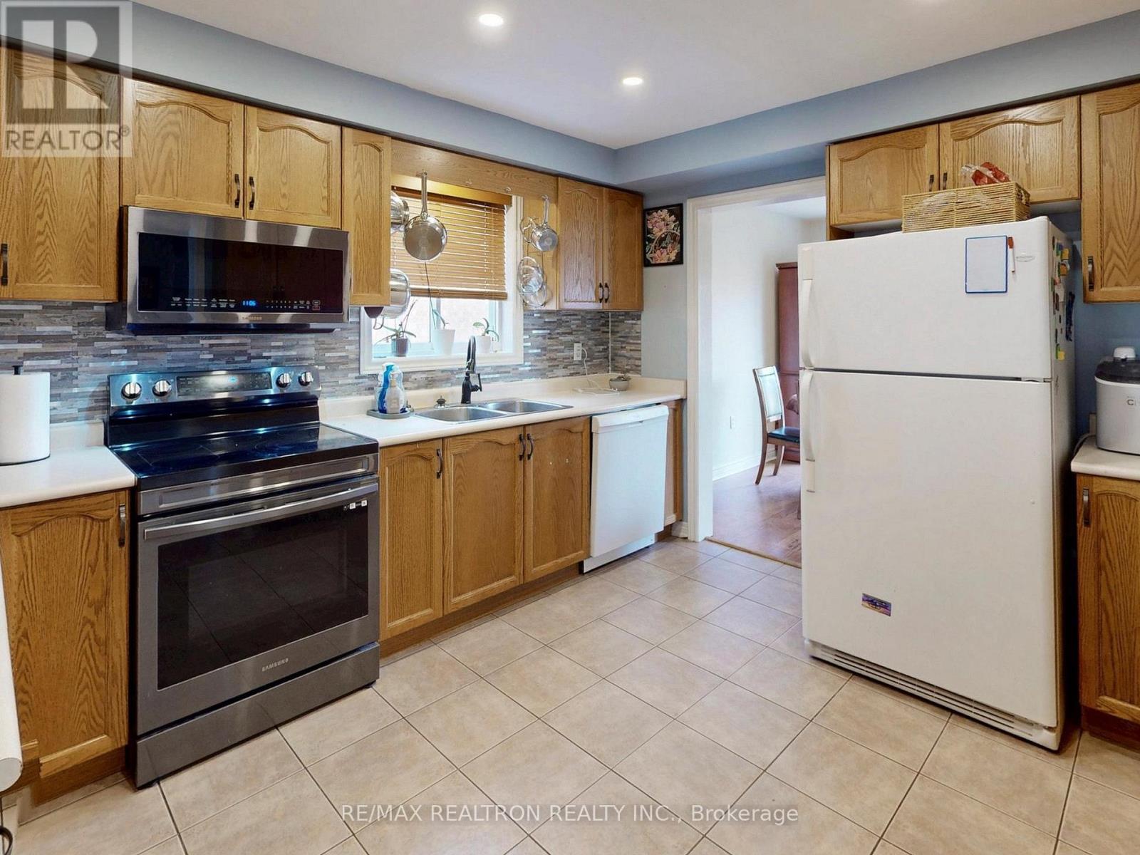 2264 Jack Crescent, Innisfil, Ontario  L9S 2C8 - Photo 18 - N12922492