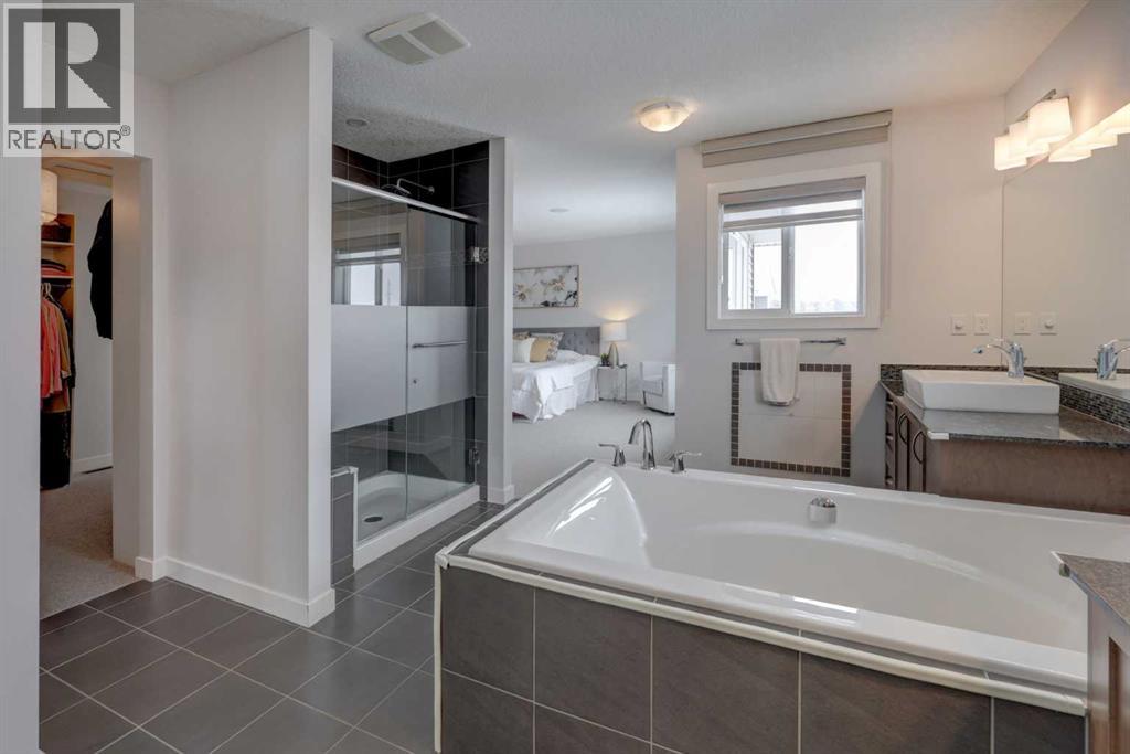 546 Sherwood Boulevard NW, Calgary, Alberta  T3R 0R7 - Photo 20 - A2295395