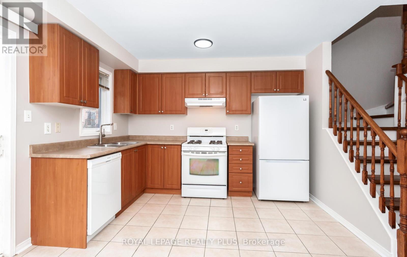 7127 Chatham Court, Mississauga, Ontario  L5N 8R1 - Photo 12 - W12933424