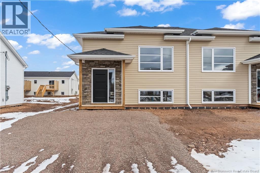 275 Maccoun Street, Moncton, New Brunswick  E1K 0A1 - Photo 2 - NB123012