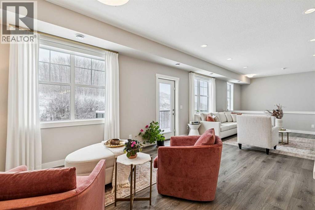 718 Cranbrook Walk SE, Calgary, Alberta  T3M 2V5 - Photo 9 - A2291962