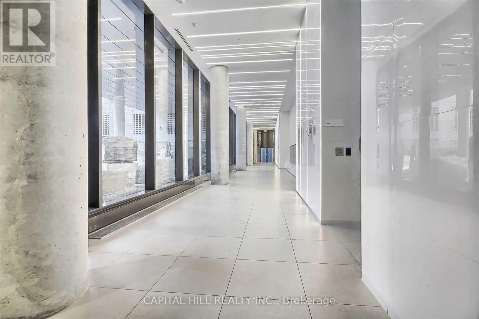 2016 - 158 Front Street E, Toronto, Ontario  M5A 1E5 - Photo 4 - C12933504