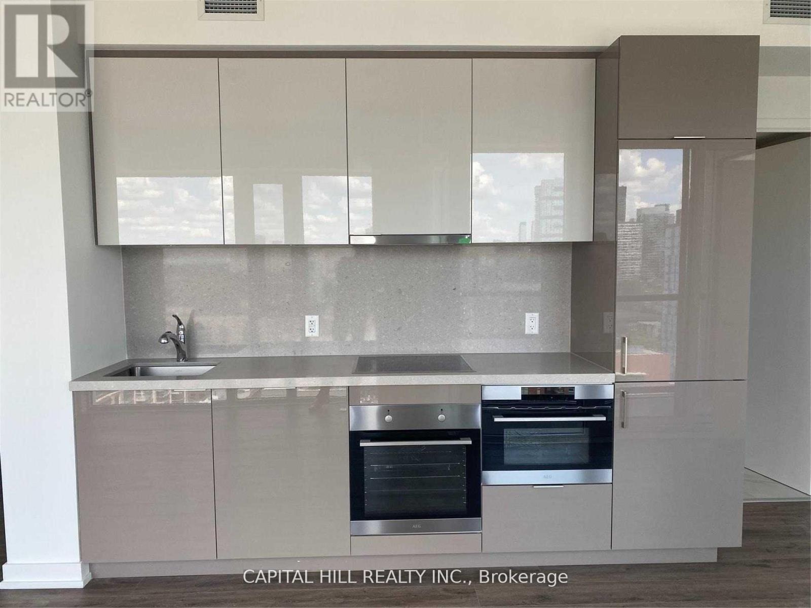 2016 - 158 Front Street E, Toronto, Ontario  M5A 1E5 - Photo 8 - C12933504