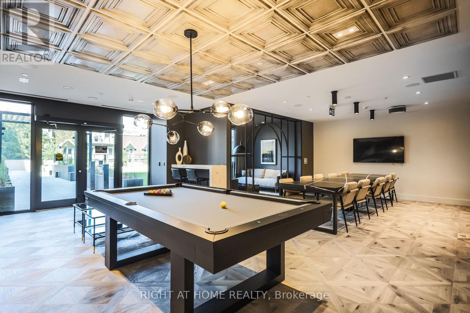 204 - 285 Dufferin Street, Toronto, Ontario M6K 1E6 - Photo 34 - W12933506