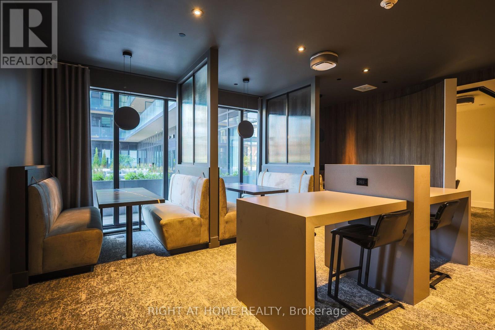 204 - 285 Dufferin Street, Toronto, Ontario M6K 1E6 - Photo 39 - W12933506