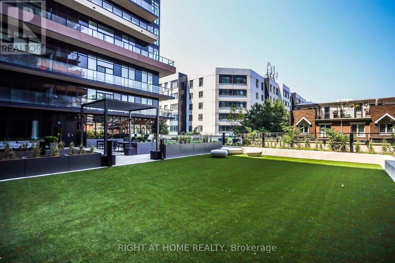 204 - 285 Dufferin Street, Toronto, Ontario M6K 1E6 - Photo 45 - W12933506