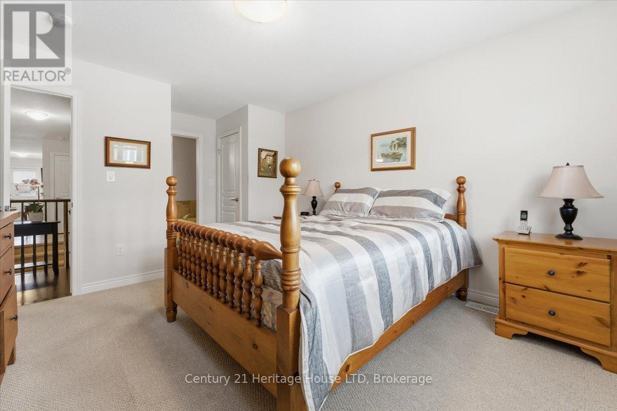 137 Silverwood Avenue, Welland, Ontario  L3C 0B7 - Photo 16 - X12805538