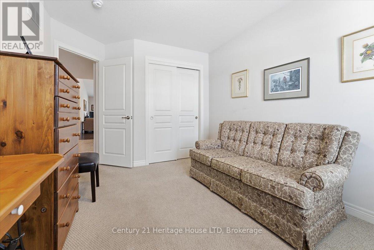 137 Silverwood Avenue, Welland, Ontario  L3C 0B7 - Photo 22 - X12805538