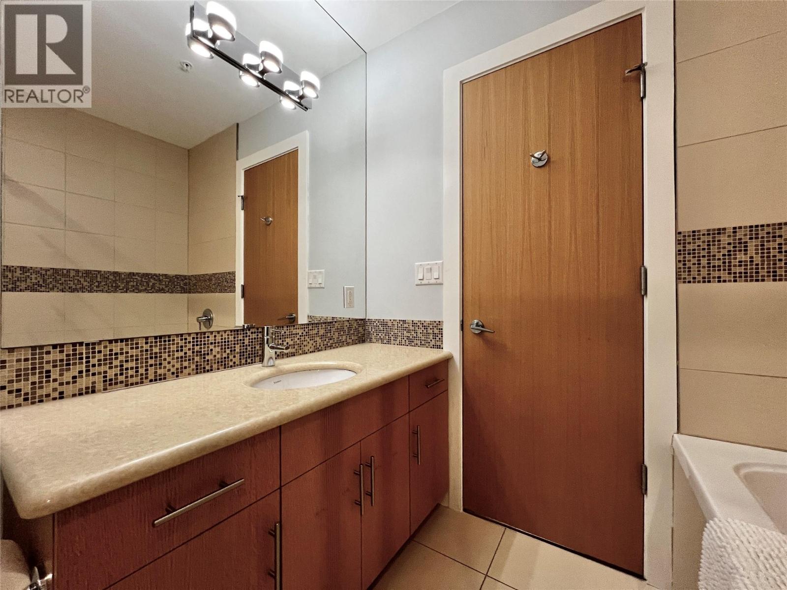 326 Mara Lake Lane Unit# 408, Sicamous, British Columbia  V0E 2V1 - Photo 27 - 10381183