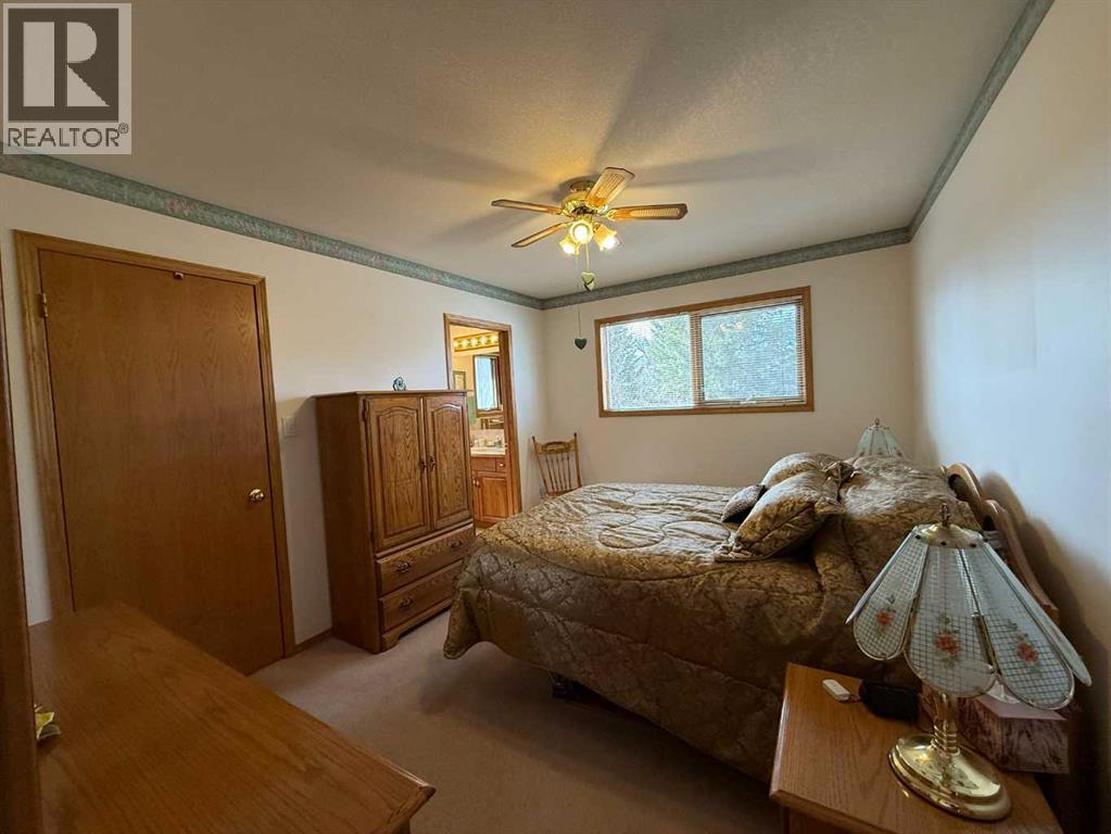 128 Heritage Boulevard W, Lethbridge, Alberta  T1K 6R9 - Photo 8 - A2294679