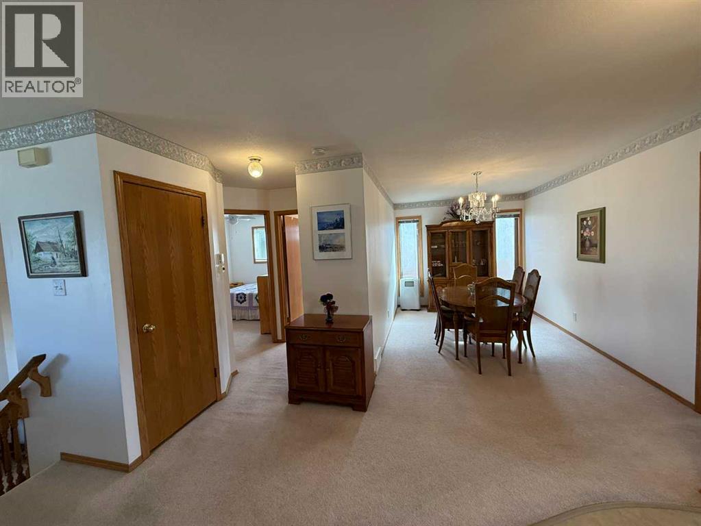 128 Heritage Boulevard W, Lethbridge, Alberta  T1K 6R9 - Photo 7 - A2294679