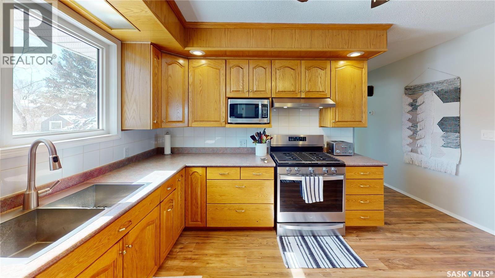 6003 5th Street, Rosthern, Saskatchewan  S0K 3R0 - Photo 3 - SK031531