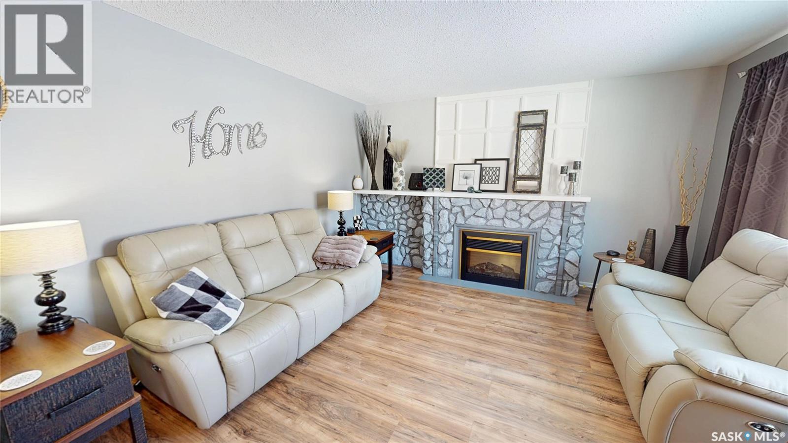 6003 5th Street, Rosthern, Saskatchewan  S0K 3R0 - Photo 8 - SK031531