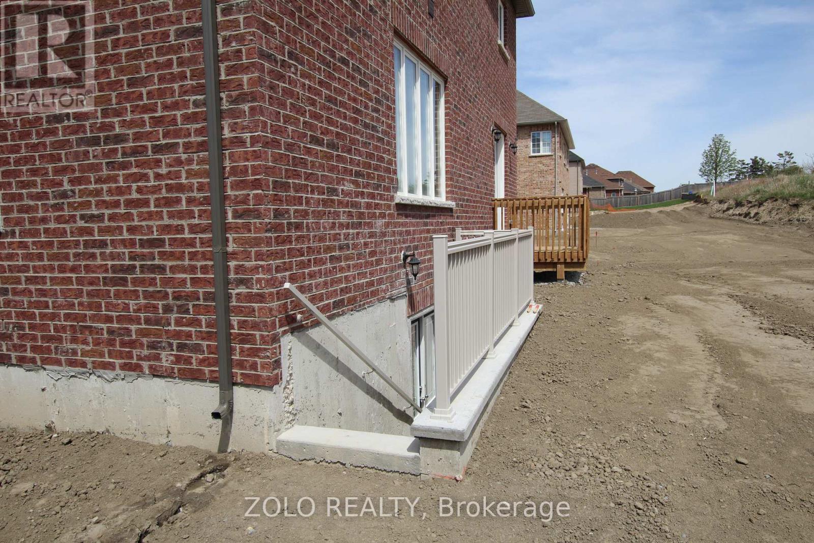 207 Gardiner Drive, Bradford West Gwillimbury, Ontario  L3Z 0J5 - Photo 30 - N12837274