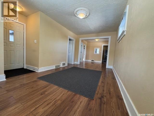 1131 C Avenue N, Saskatoon, Saskatchewan  S7L 1K3 - Photo 3 - SK030256