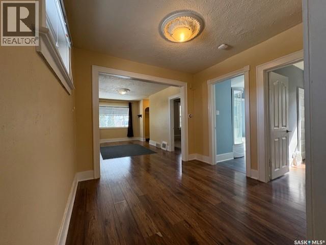 1131 C Avenue N, Saskatoon, Saskatchewan  S7L 1K3 - Photo 8 - SK030256