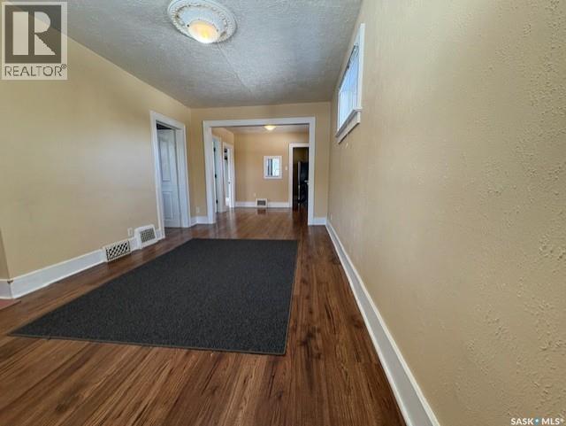 1131 C Avenue N, Saskatoon, Saskatchewan  S7L 1K3 - Photo 5 - SK030256