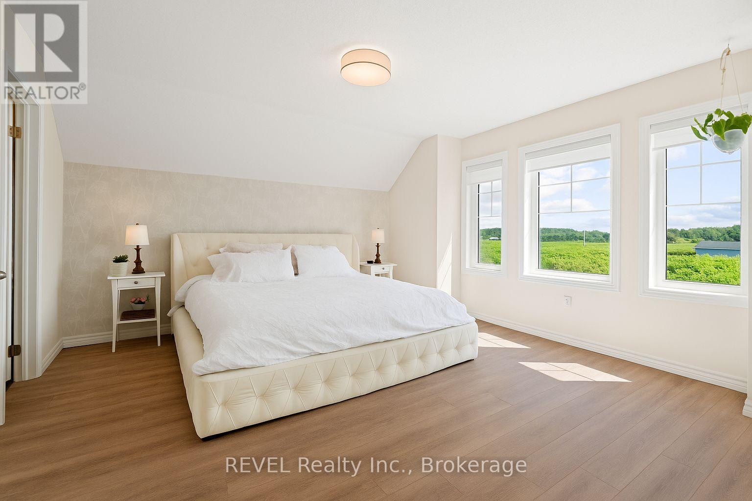 316 Concession 3 Road, Niagara-On-The-Lake, Ontario  L0S 1J1 - Photo 12 - X12929462