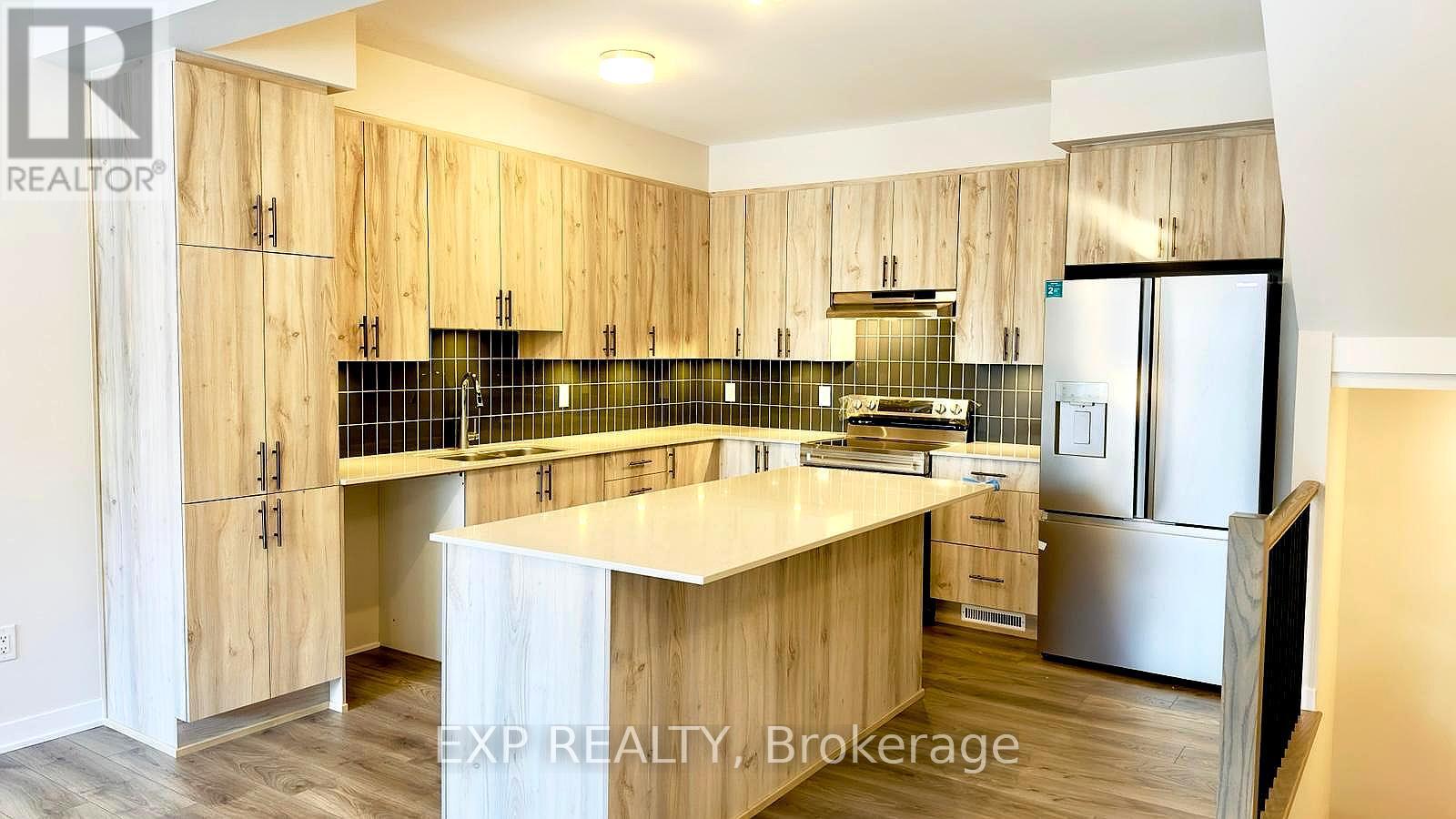 215 Speckled Alder Row, Ottawa, Ontario  K2J 0V1 - Photo 7 - X12933518