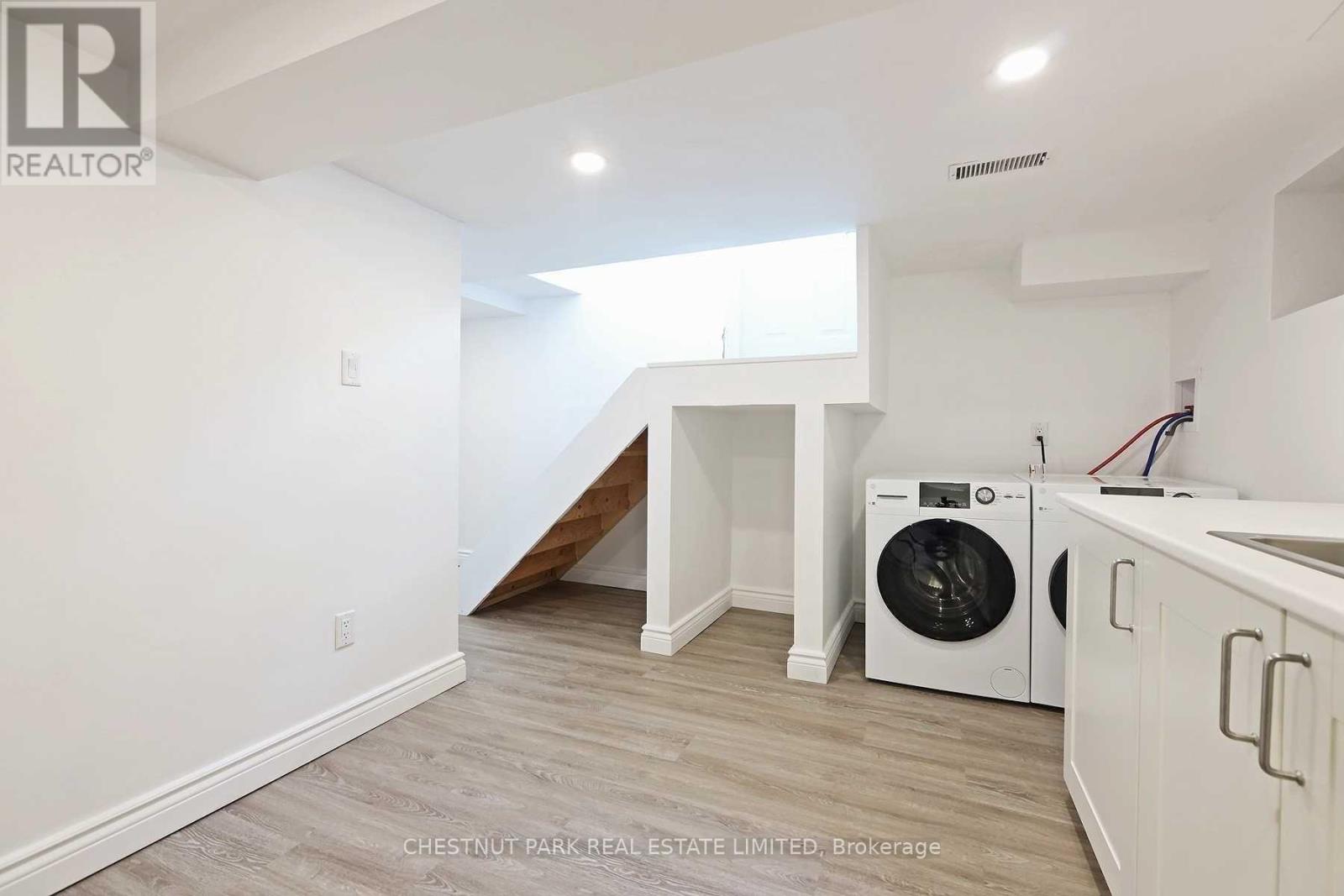 15 Denison Road W, Toronto, Ontario  M9N 1B9 - Photo 5 - W12933532