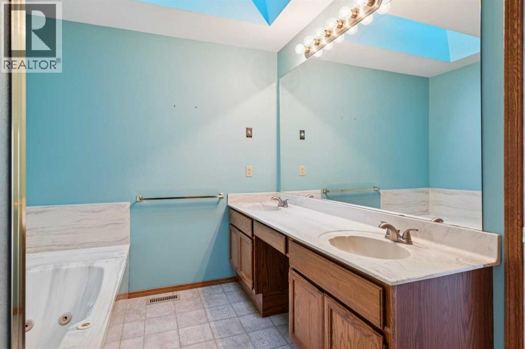 140 Shawnee Rise Sw, Calgary, Alberta  T2Y 2S3 - Photo 29 - A2288510