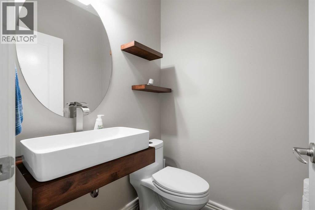 4 Heritage Lake Close, Heritage Pointe, Alberta  T1S 4H4 - Photo 20 - A2296787