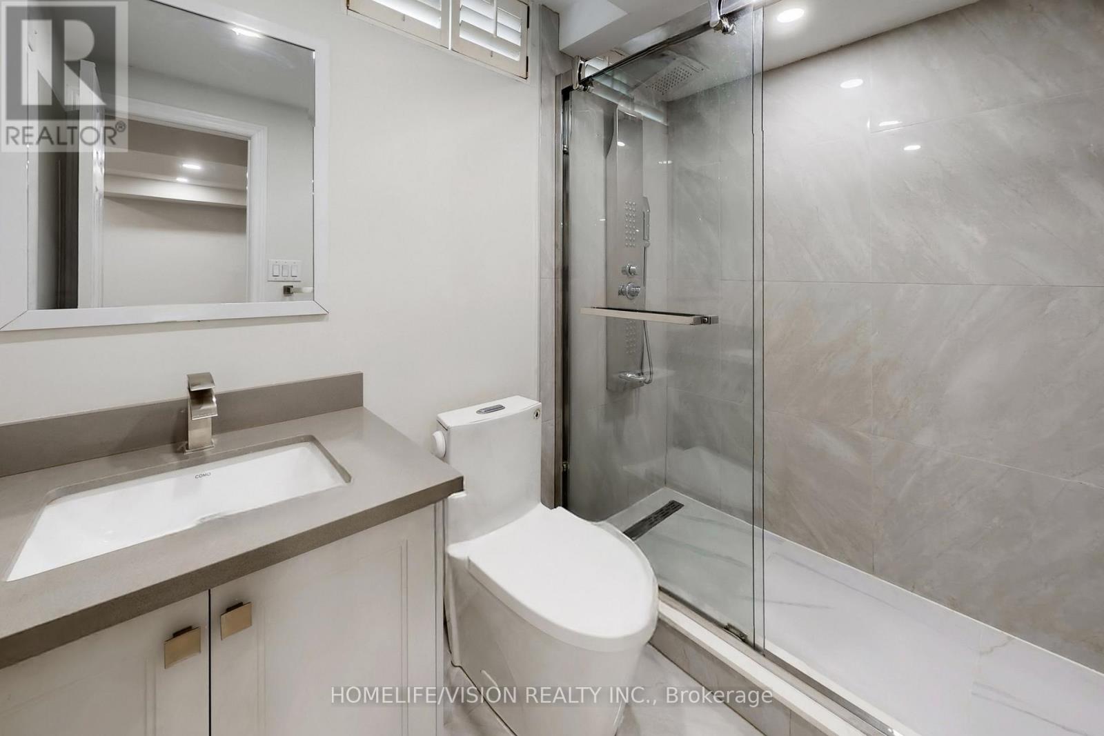 2 Prestwick Avenue, Vaughan (Maple), Ontario  L6A 2C9 - Photo 37 - N12933080