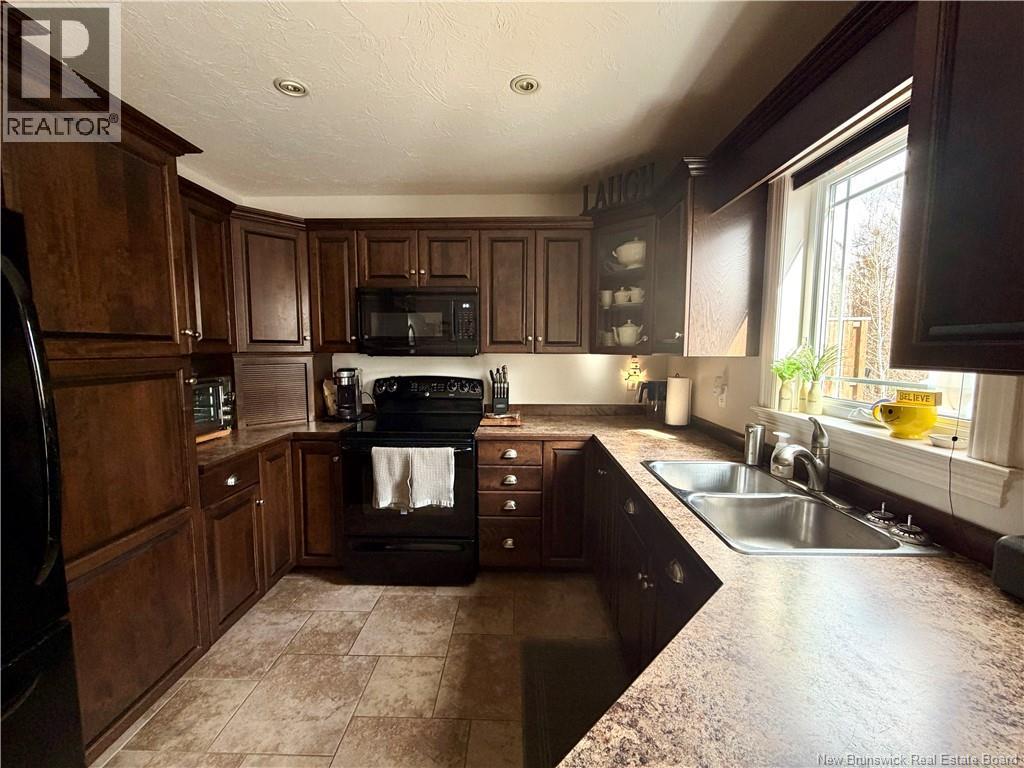 54 Clarendon Drive, Moncton, New Brunswick  E1G 0M9 - Photo 7 - NB135212