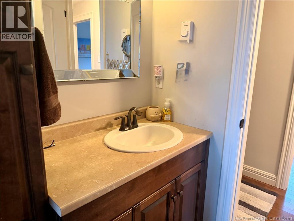 54 Clarendon Drive, Moncton, New Brunswick  E1G 0M9 - Photo 14 - NB135212