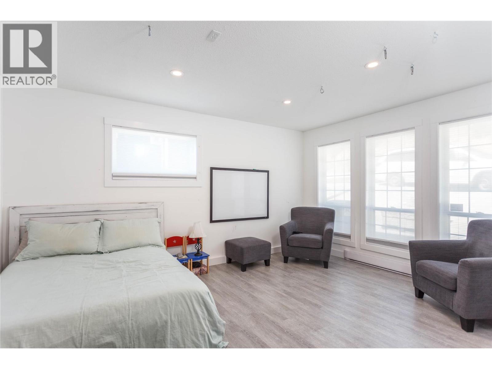 1859 Schunter Drive, Lumby, British Columbia  V0E 2G0 - Photo 7 - 10355157