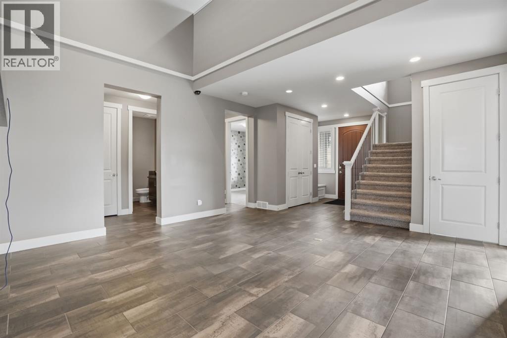 595 Panamount Boulevard NW, Calgary, Alberta  T3H 0H5 - Photo 7 - A2290116