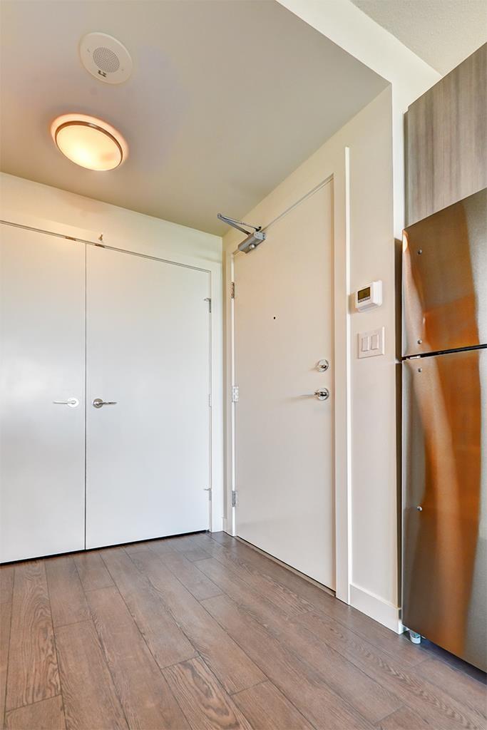 1008 13308 Central Avenue, Surrey, British Columbia  V3T 0M4 - Photo 3 - R3104574