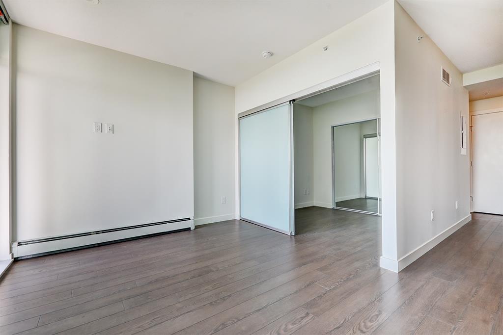 1008 13308 Central Avenue, Surrey, British Columbia  V3T 0M4 - Photo 5 - R3104574