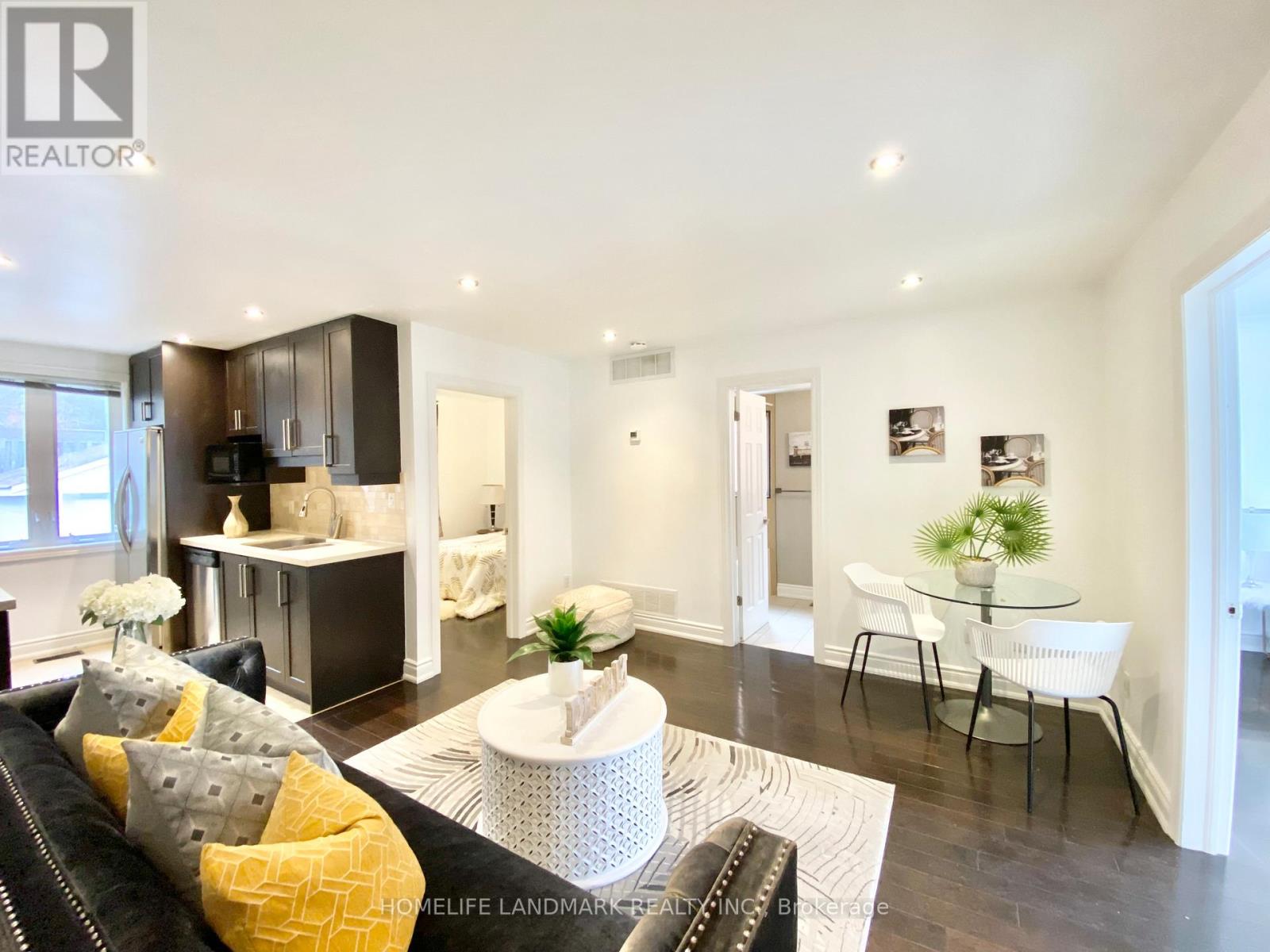 Main - 57 Glenside Avenue, Toronto, Ontario  M4L 2T6 - Photo 2 - E12756088